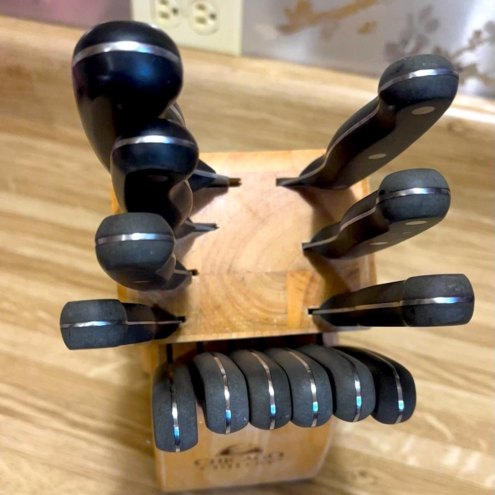 Black & Stainless Chicago Cutlery 14 Piece Set